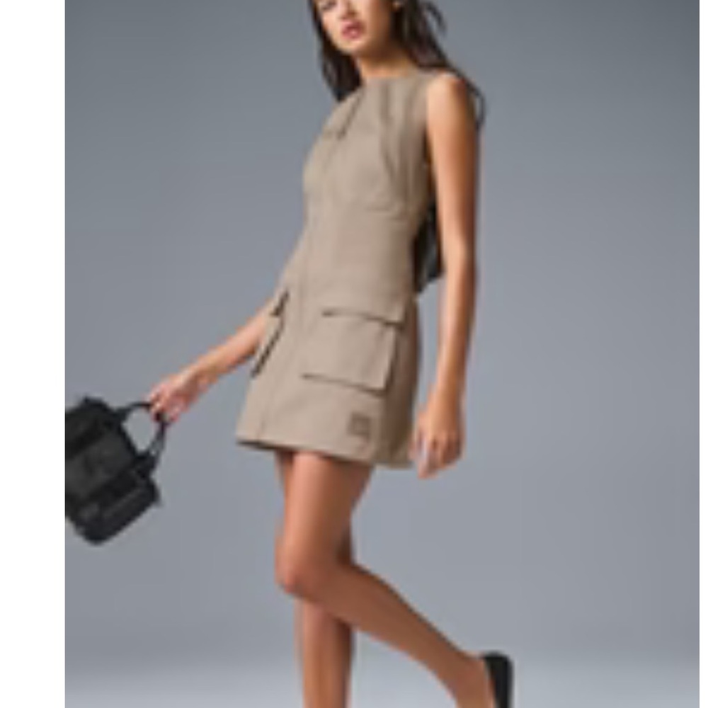 Alo night out cargo dress size small cover gravel